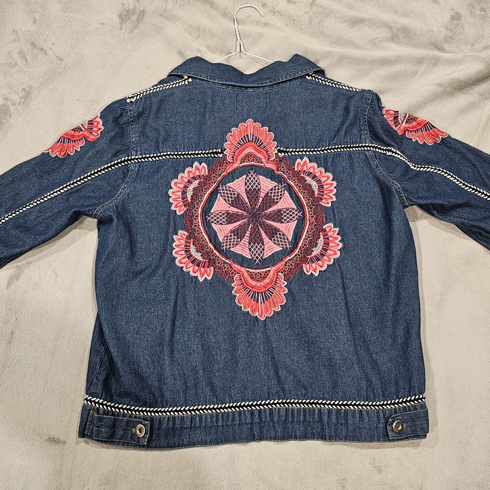 [LIKE NEW] Unique Embroidered Denim Button Down Shirt Lightweight Jean Jacket